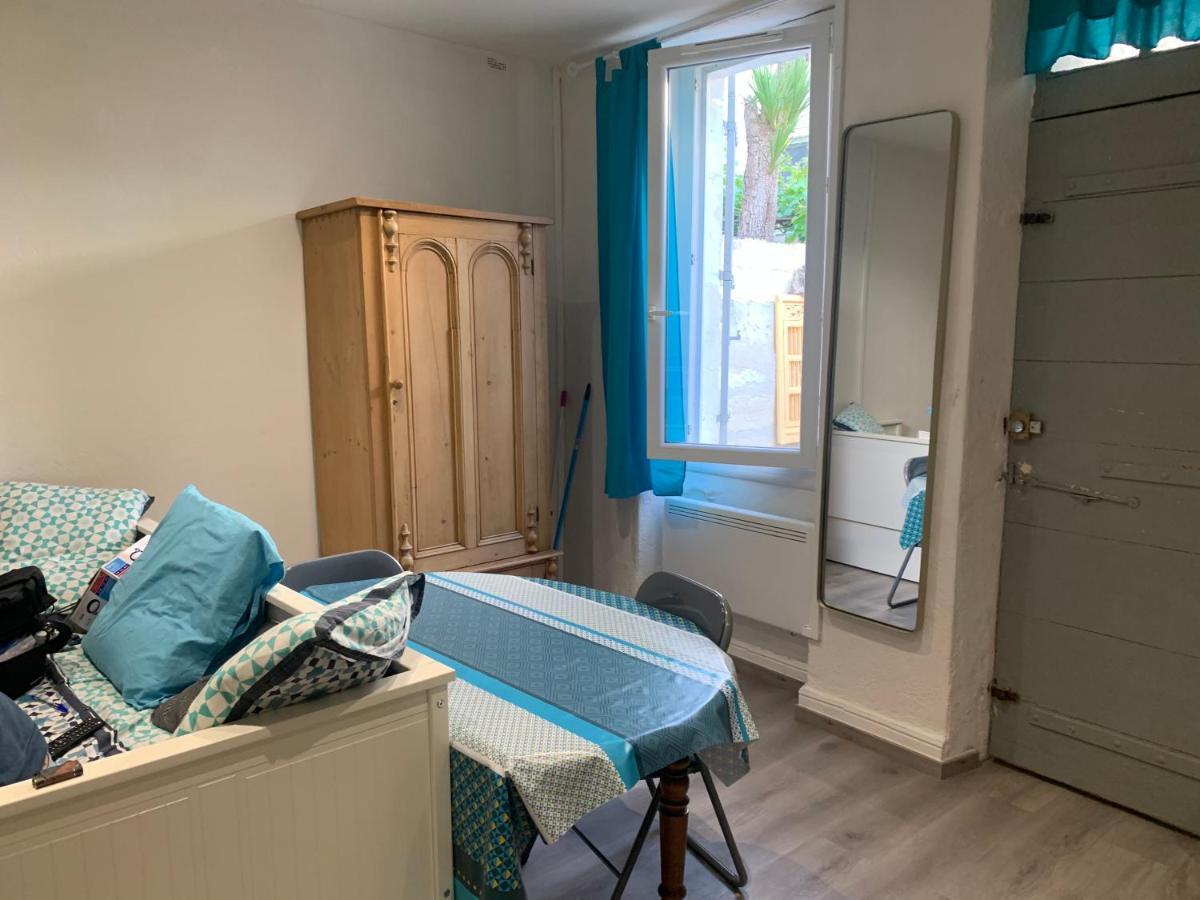 Ferienwohnung Studio Avec Cours Fourques  Exterior foto